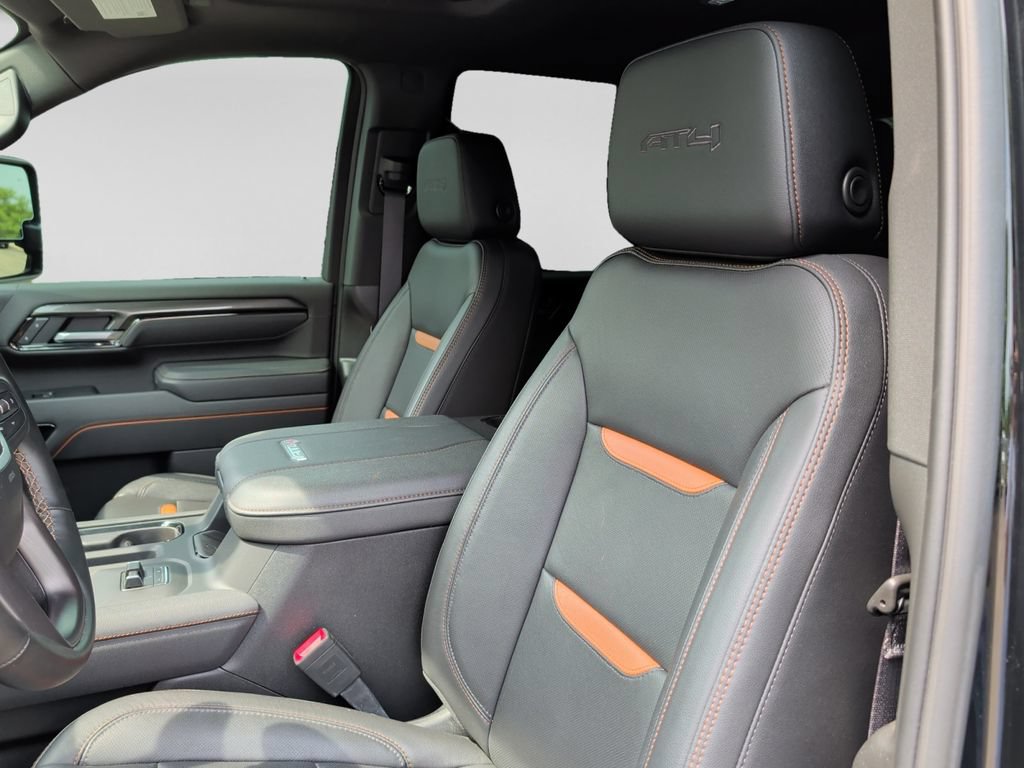 Used 2025 GMC Sierra 3500 AT4 w/ AT4 Premium Plus Package AWD/4WD image 17