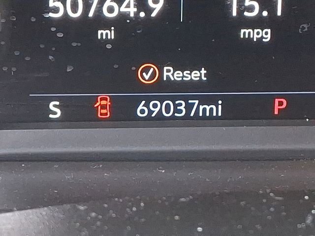 Used 2021 Chevrolet Suburban High Country w/ Premium Package image 28