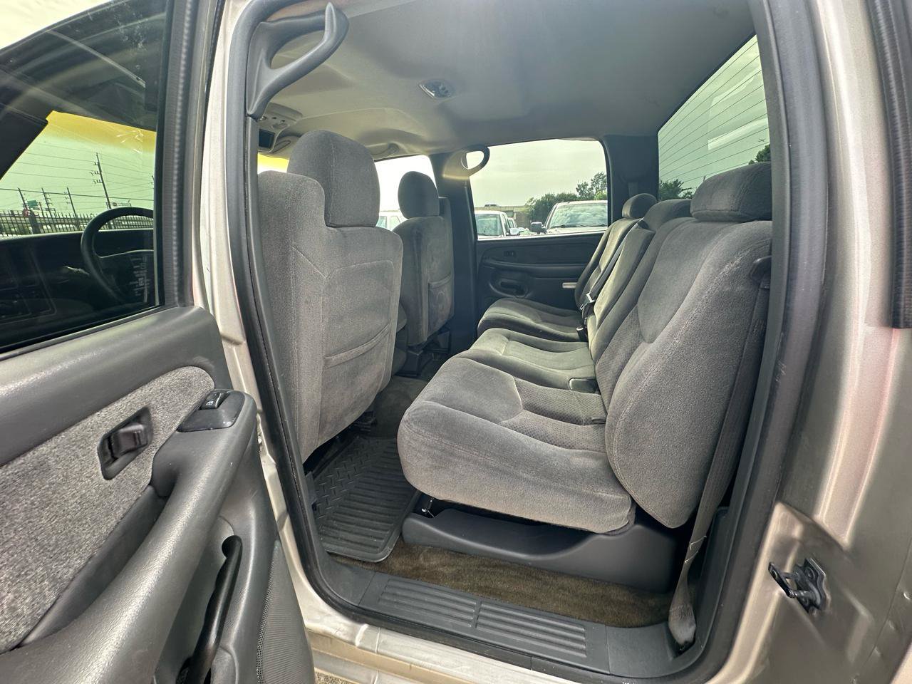 Used 2003 Chevrolet Silverado 2500 LS RWD image 17