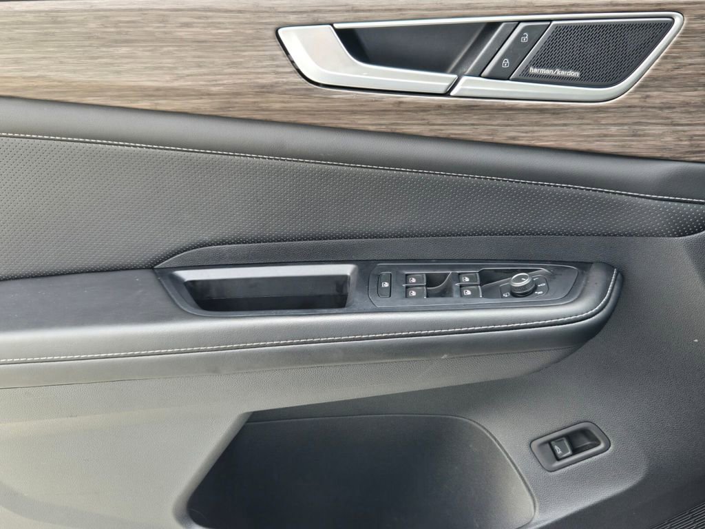 Used 2024 Volkswagen Atlas SEL Premium R-Line image 30