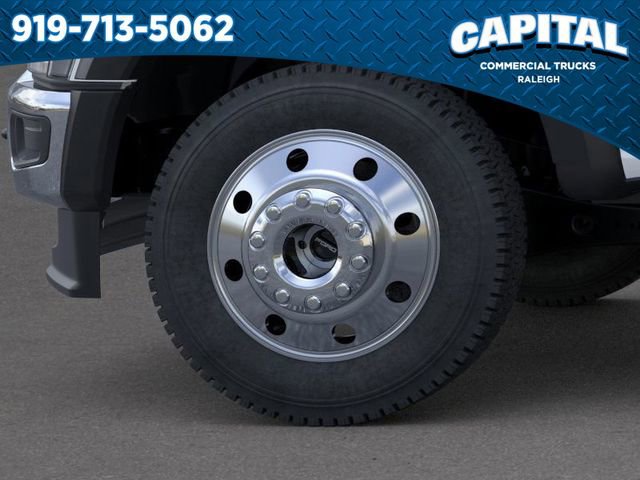 New 2026 Ford F450 XL w/ XL Chrome Package image 19