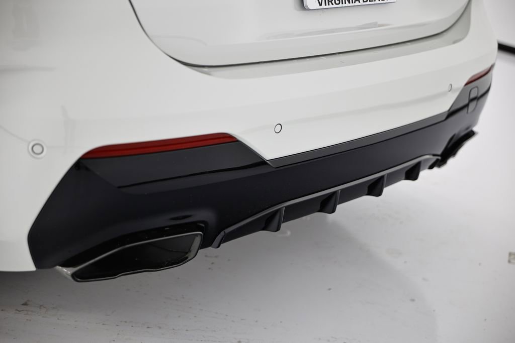 Used 2022 BMW M440i Convertible w/ Premium Package image 14