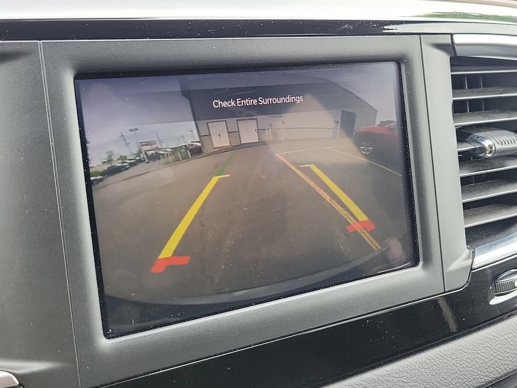 Used 2023 Chrysler Voyager LX FWD image 30