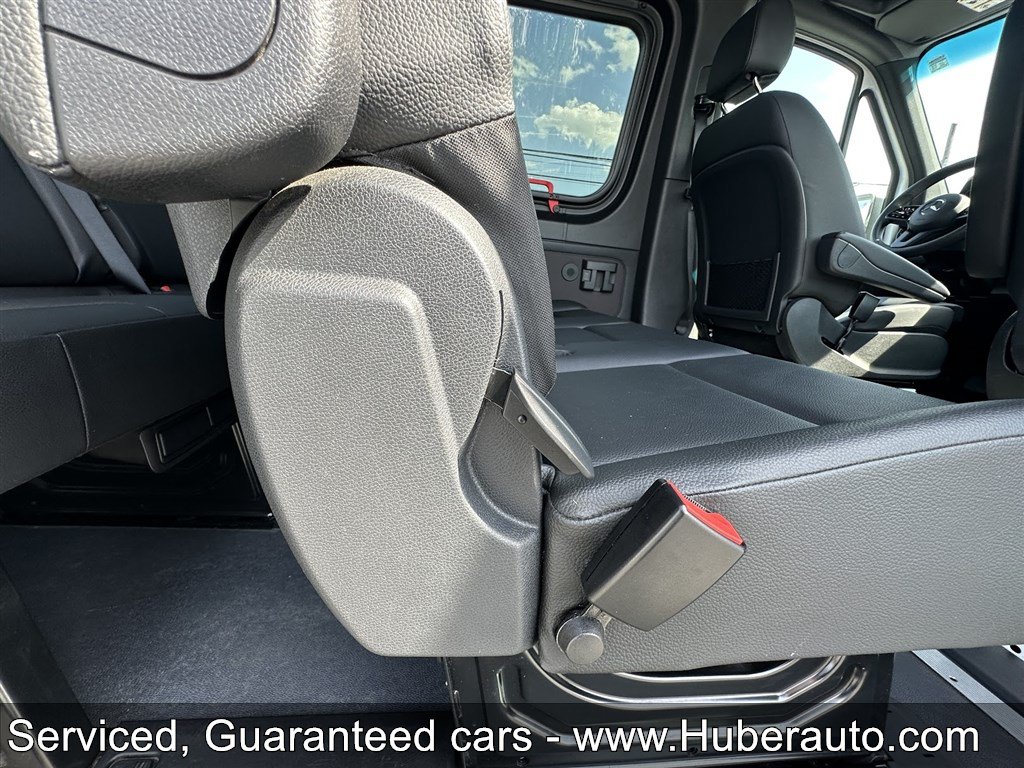 Used 2024 Mercedes-Benz Sprinter 2500 image 19