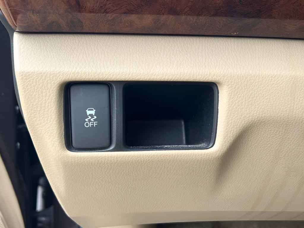 Used 2011 Honda Accord EX-L image 22