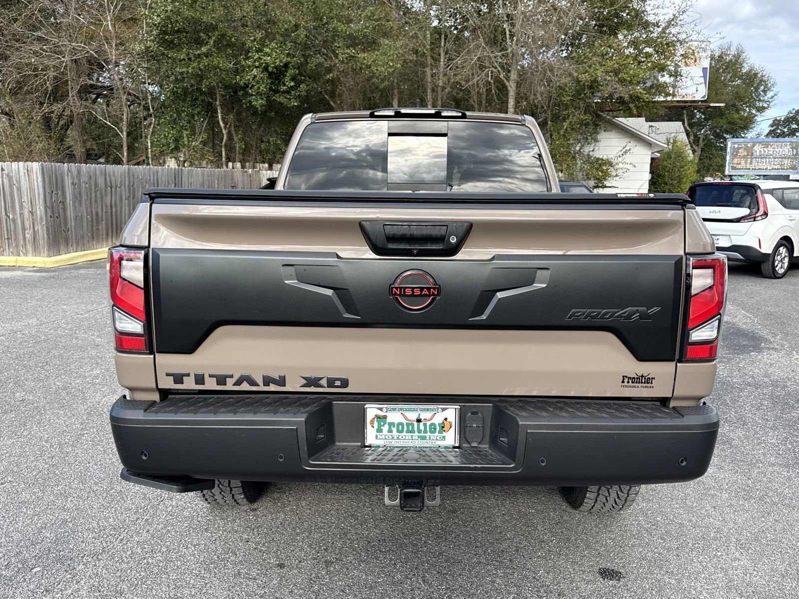 Used 2024 Nissan Titan PRO-4X AWD/4WD image 4