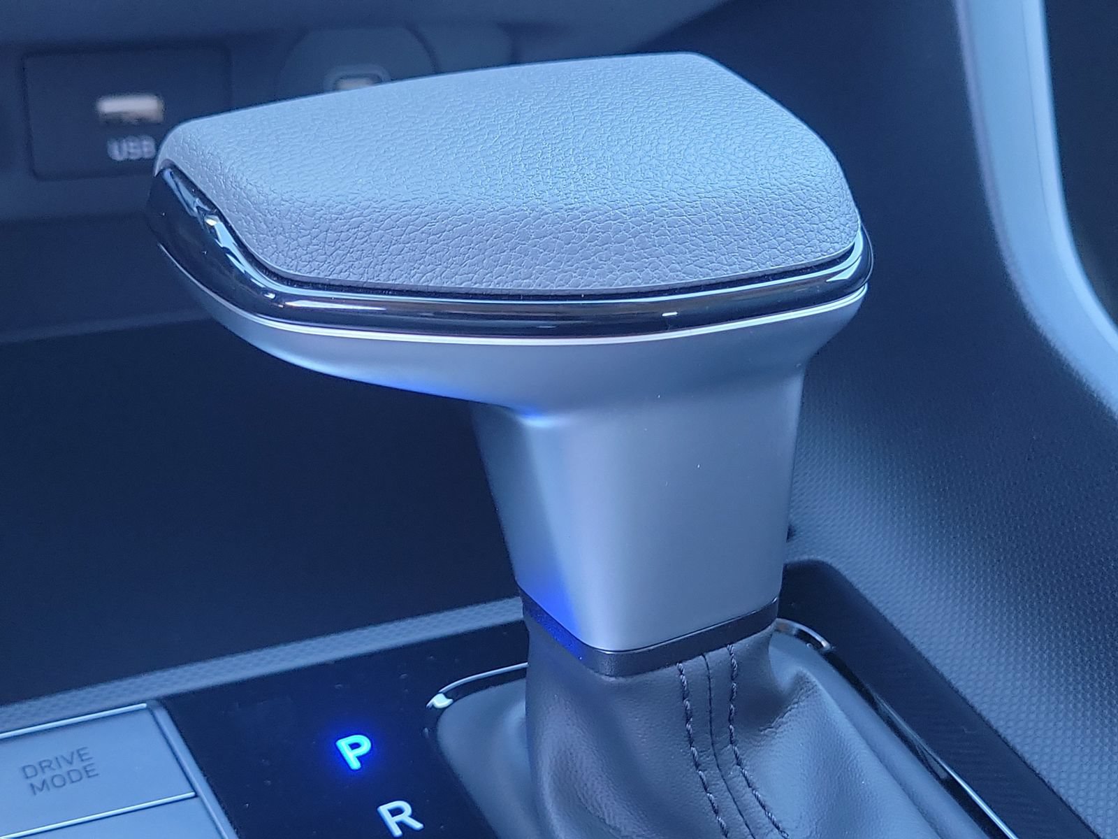 New 2026 Hyundai Elantra SE FWD image 14