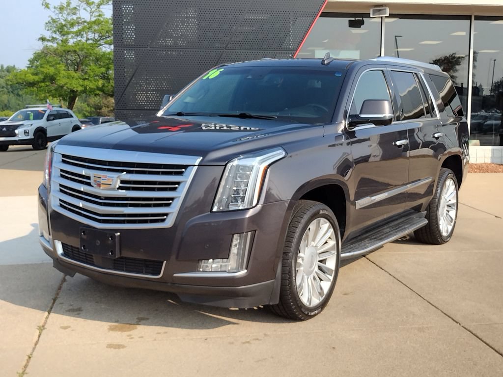 Used 2016 Cadillac Escalade Platinum AWD/4WD image 1