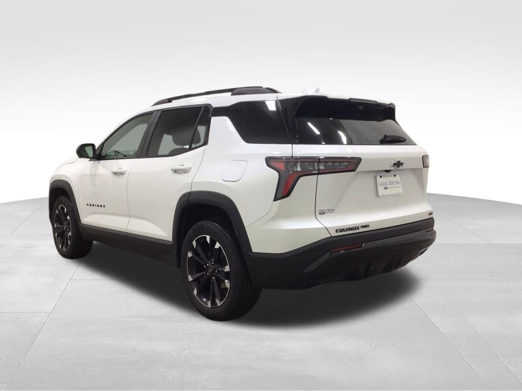 Used 2025 Chevrolet Equinox RS w/ Safety and Technology Package image 3