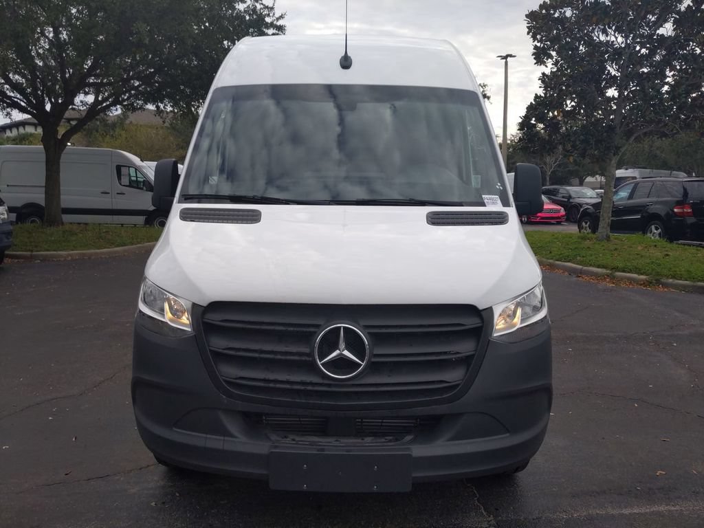 Used 2022 Mercedes-Benz Sprinter 2500 image 6