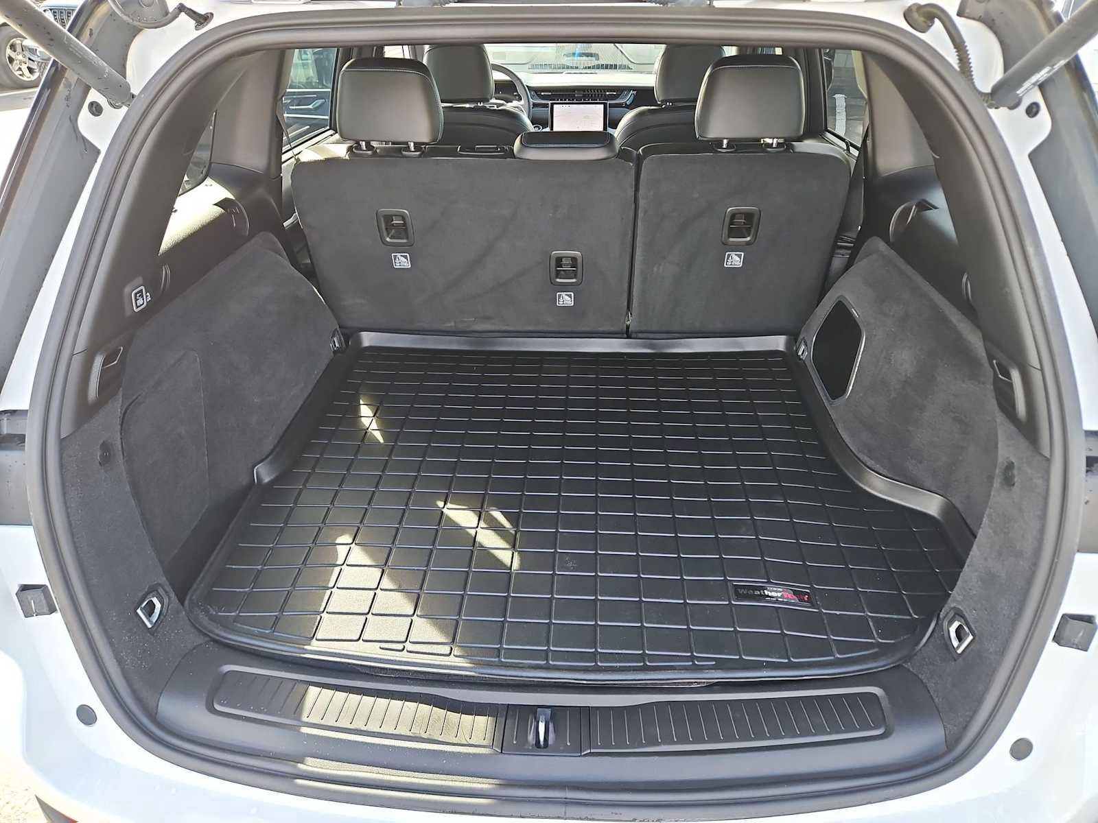 Used 2024 Jeep Grand Cherokee Trailhawk w/ Advanced Protech Group II image 36