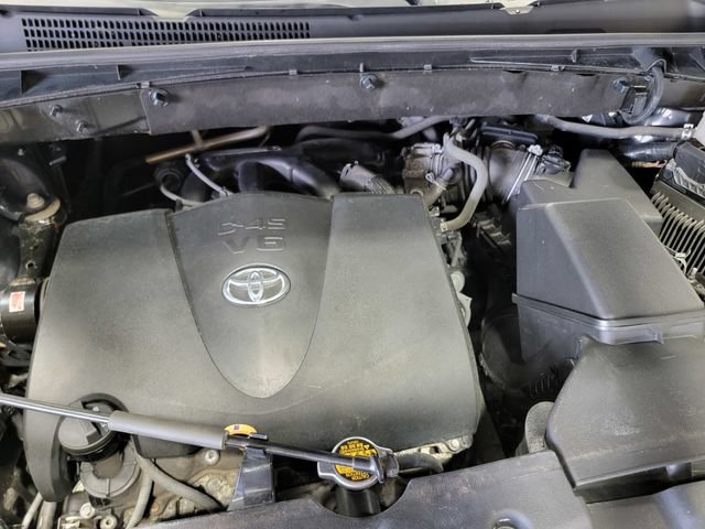 Used 2017 Toyota Highlander XLE AWD/4WD image 35