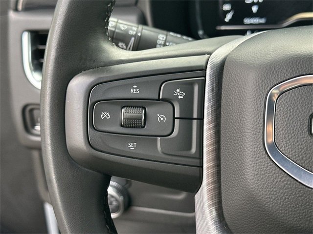 Used 2024 GMC Yukon SLT image 35