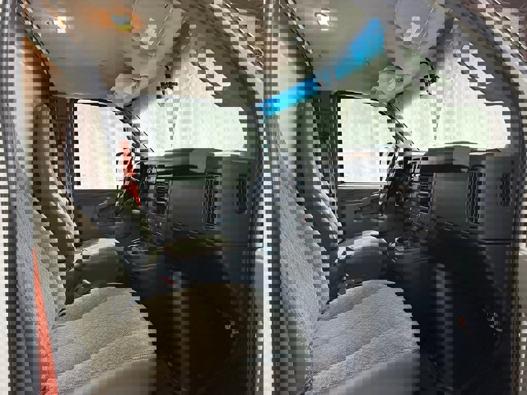 Used 2022 Chevrolet Express 3500 w/ Power Convenience Package image 43