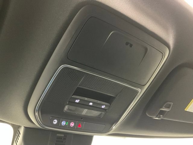Used 2025 GMC Acadia Denali w/ Super Cruise Package AWD/4WD image 17