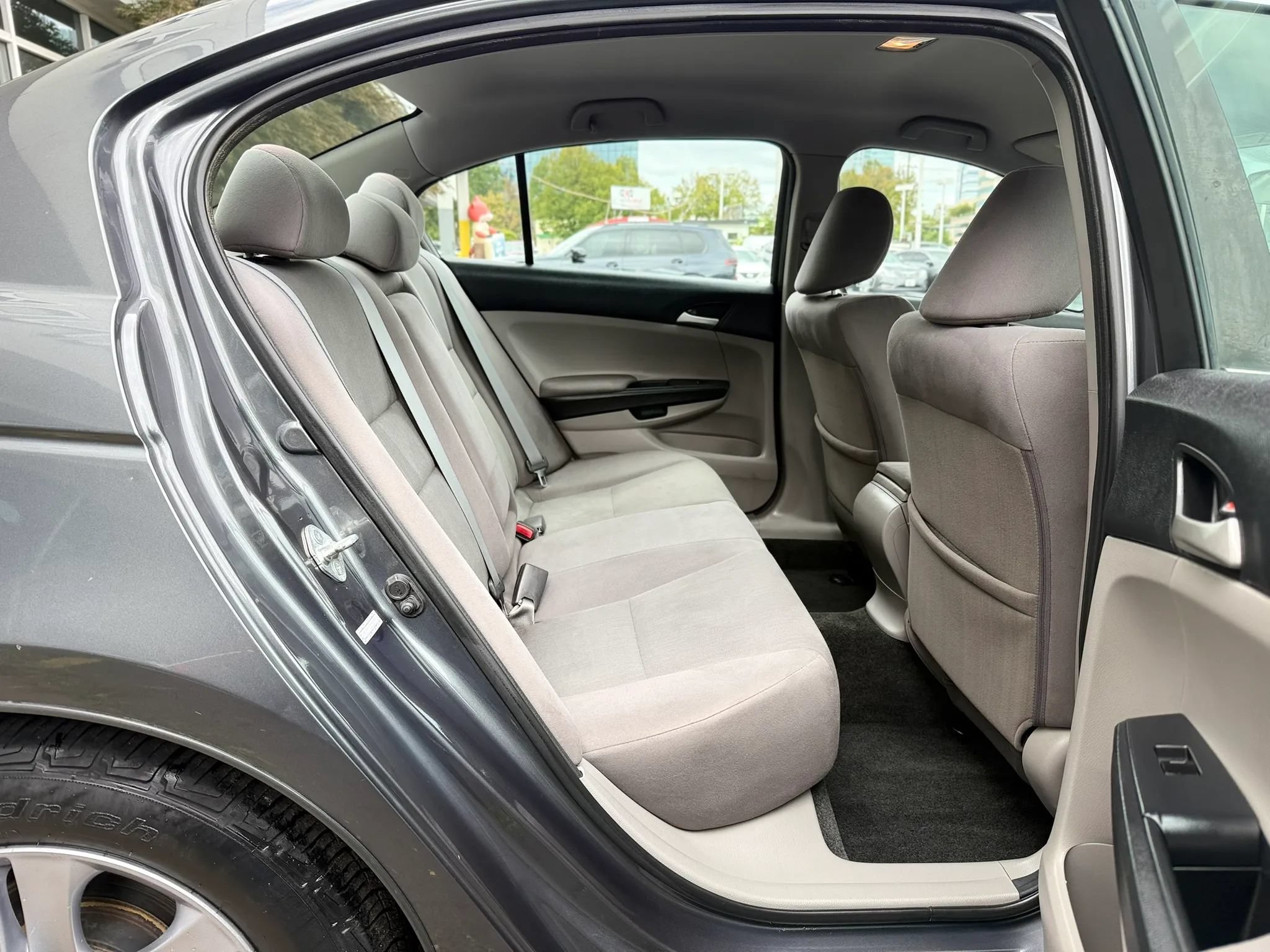 Used 2012 Honda Accord LX image 27
