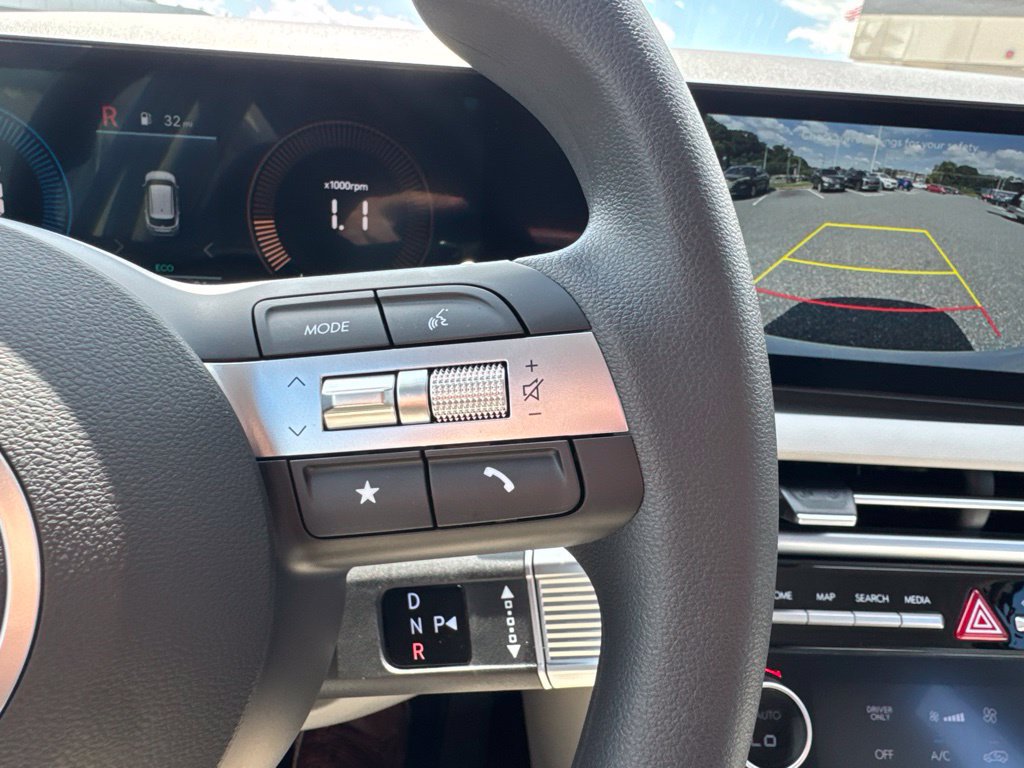 New 2026 Hyundai Tucson Blue SE FWD image 16