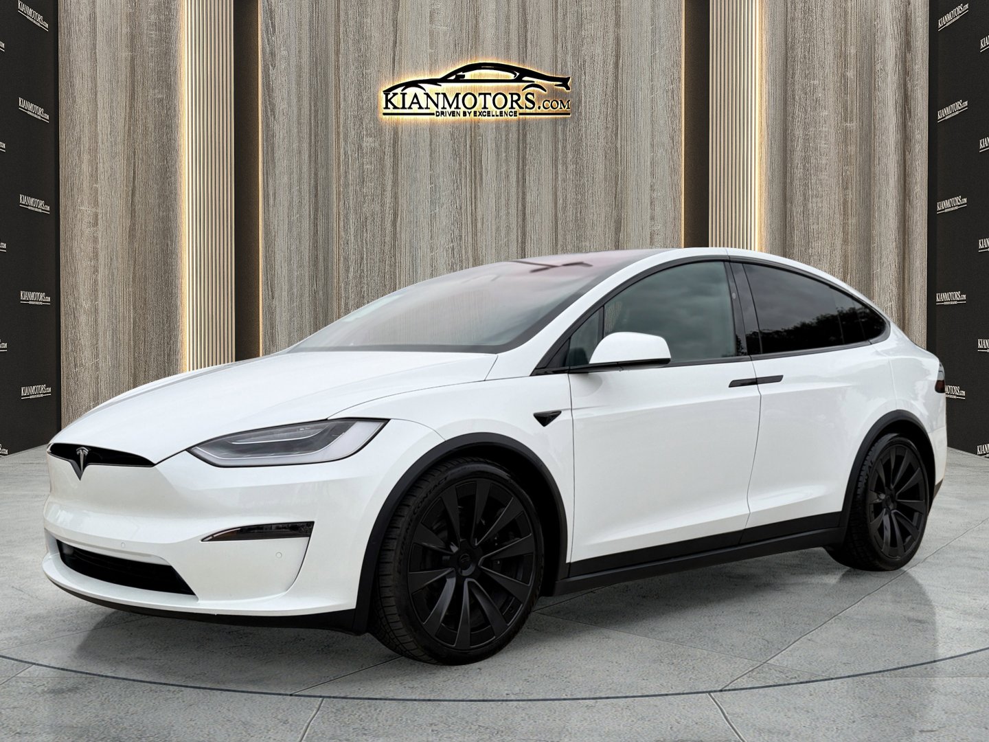Used 2023 Tesla Model X image 8