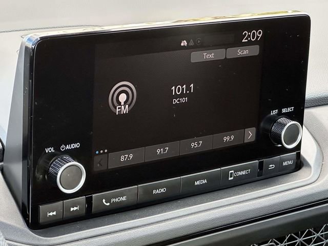 Used 2025 Honda Accord SE image 19