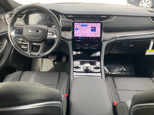 New 2025 Jeep Grand Cherokee Overland w/ Adv Protech Group III image 35