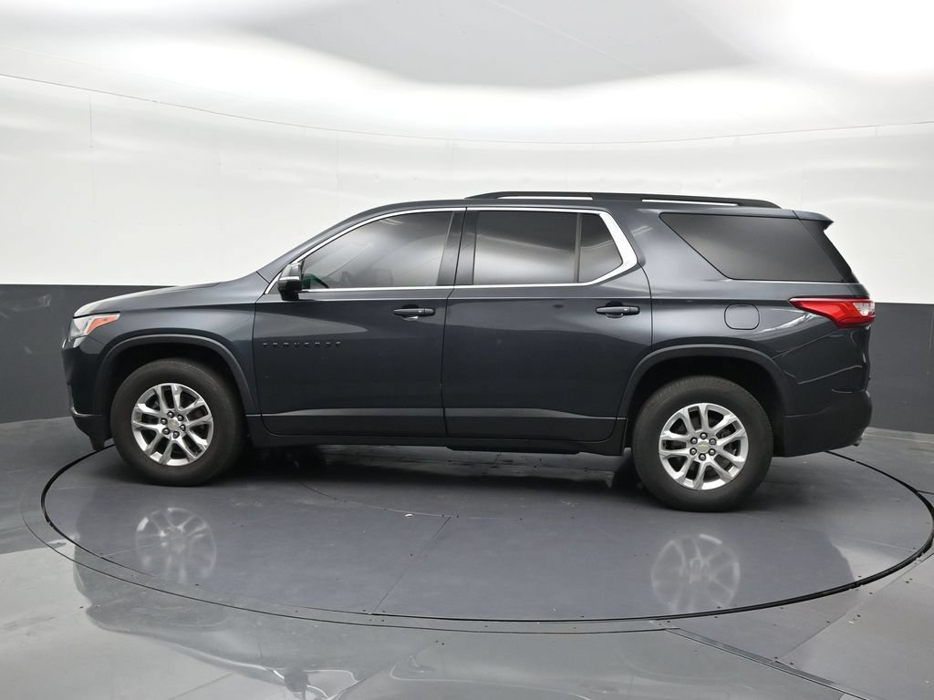 Used 2021 Chevrolet Traverse LT FWD image 2