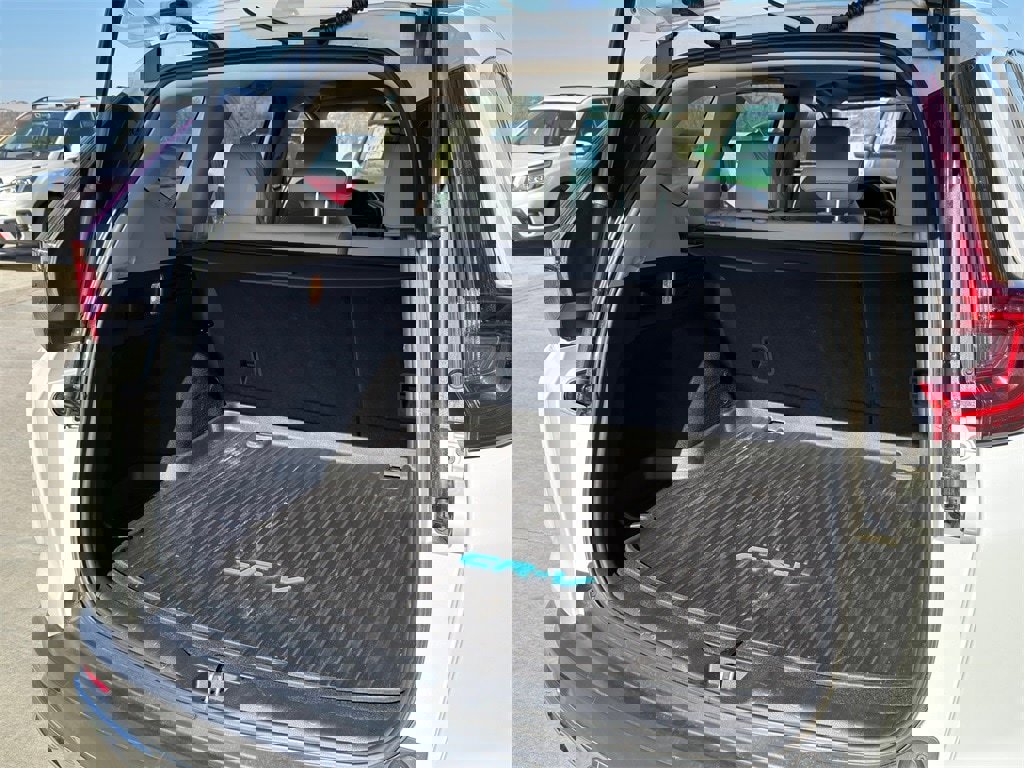 Used 2022 Honda CR-V Touring image 30