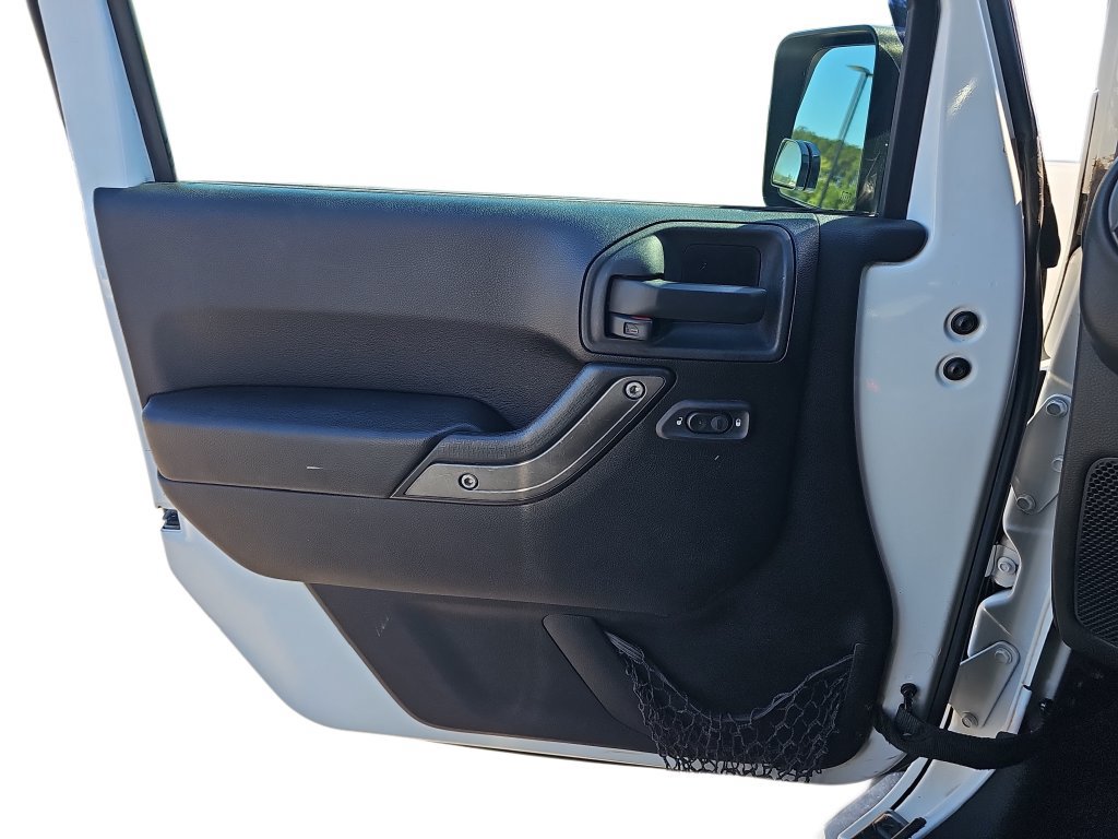 Used 2015 Jeep Wrangler Unlimited Sport w/ Quick Order Package 24S AWD/4WD image 25