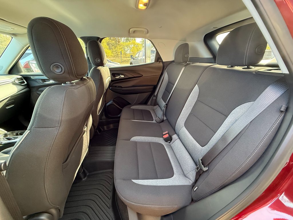 Certified 2025 Chevrolet TrailBlazer LT w/ LT Cold Weather Package image 22