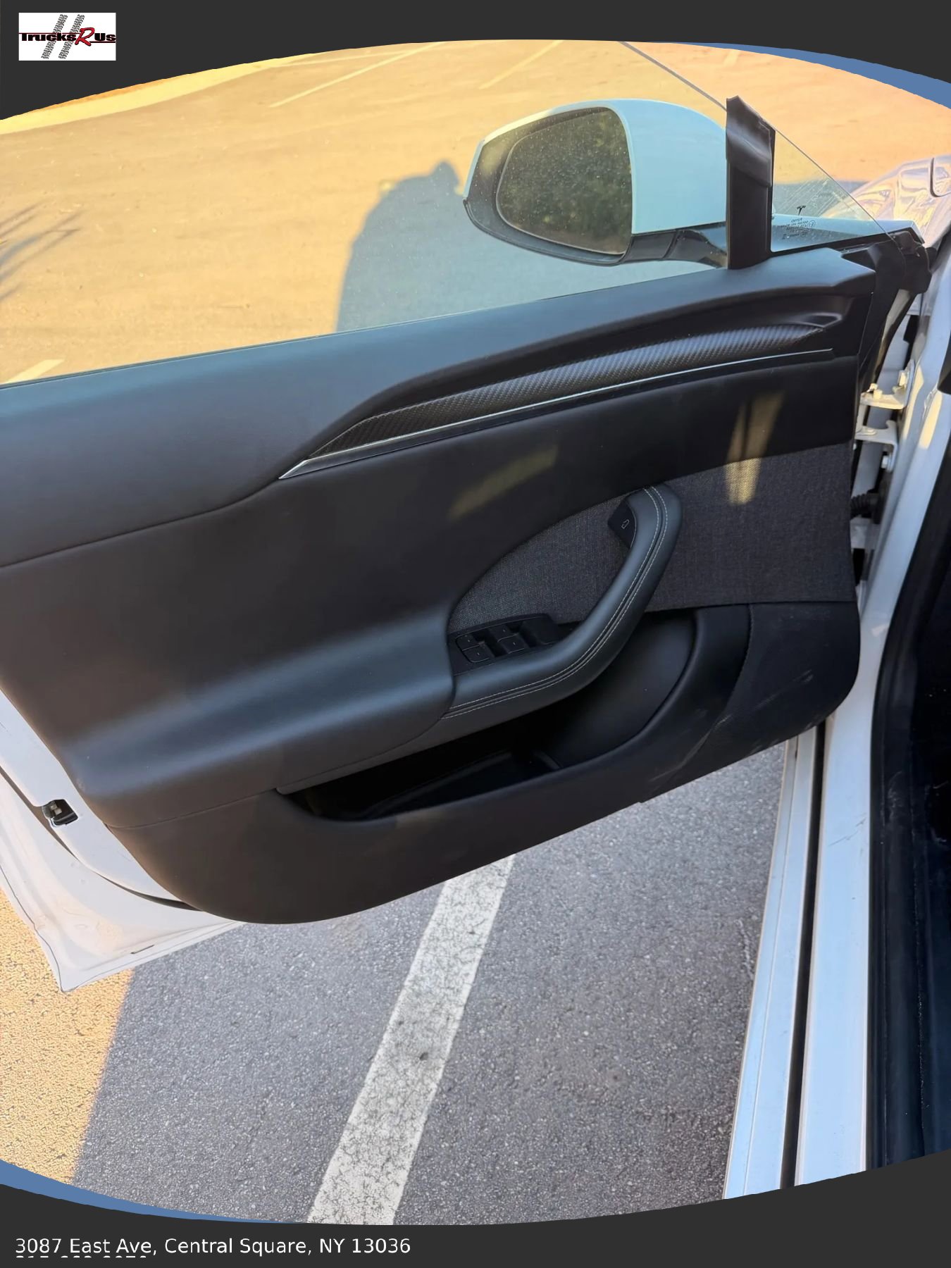 Used 2021 Tesla Model S Plaid image 12