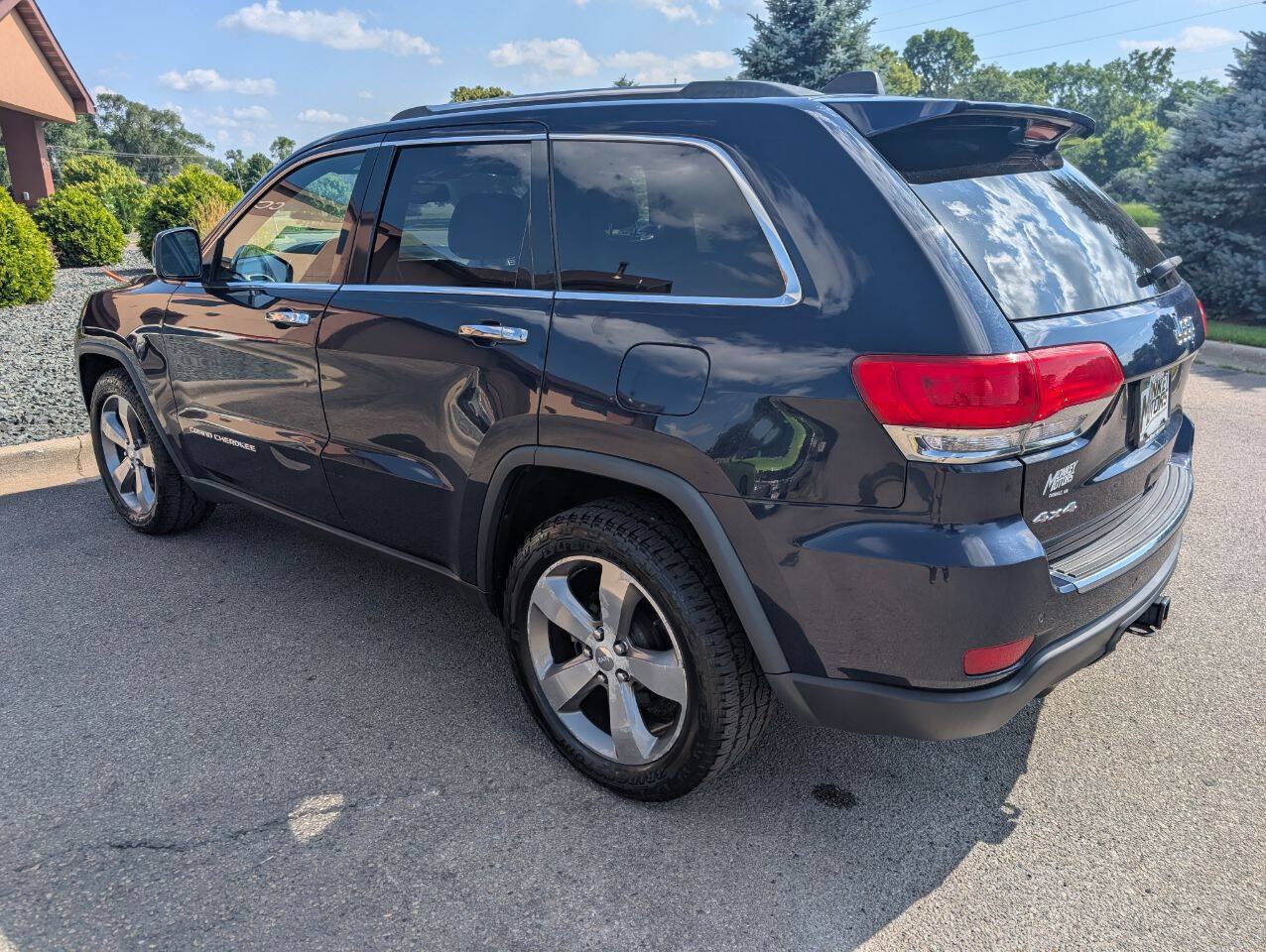 Used 2014 Jeep Grand Cherokee Limited w/ Trailer Tow Group IV AWD/4WD image 7