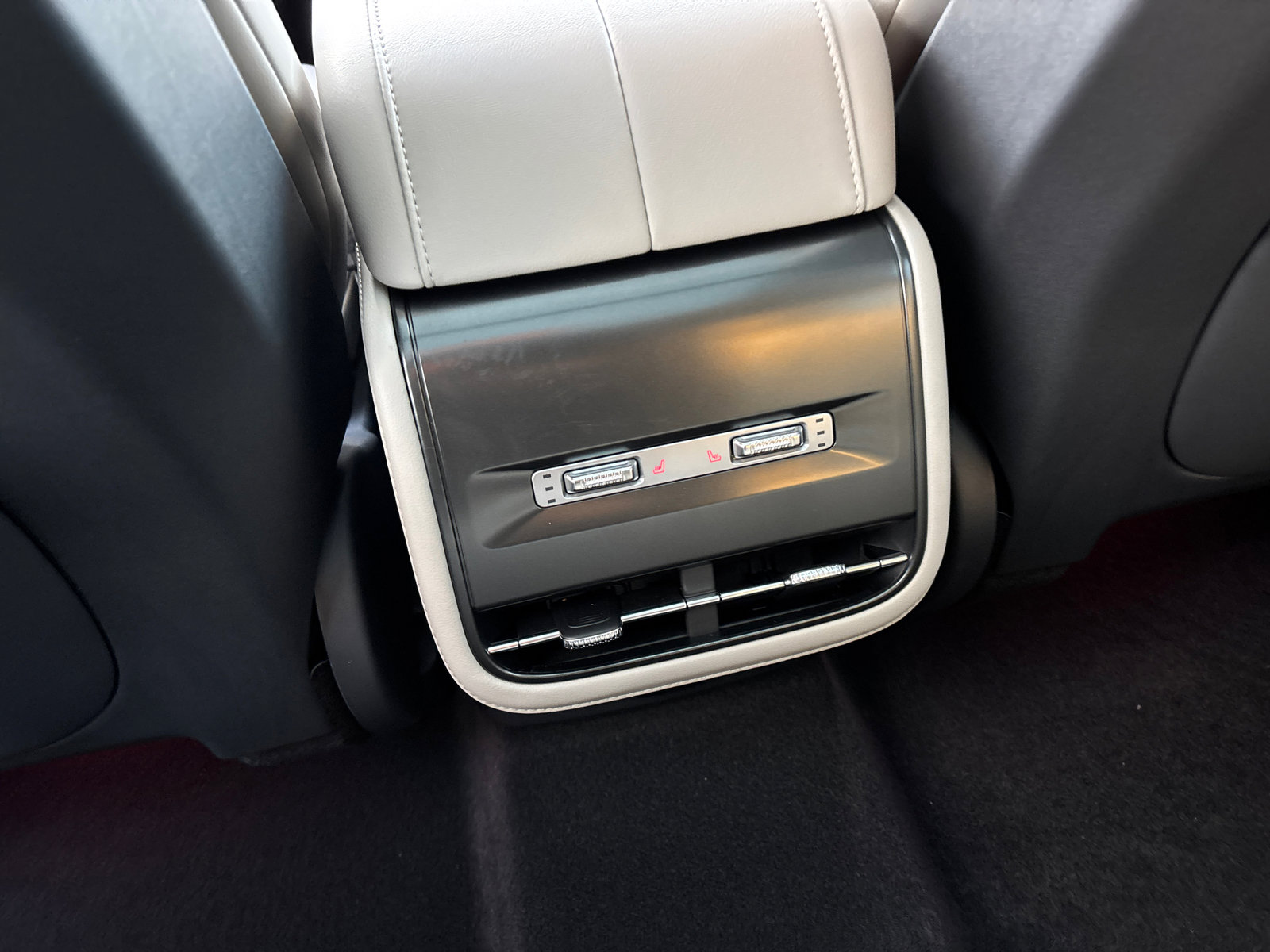 New 2026 Lincoln Nautilus Reserve w/ Jet Appearance Package image 34