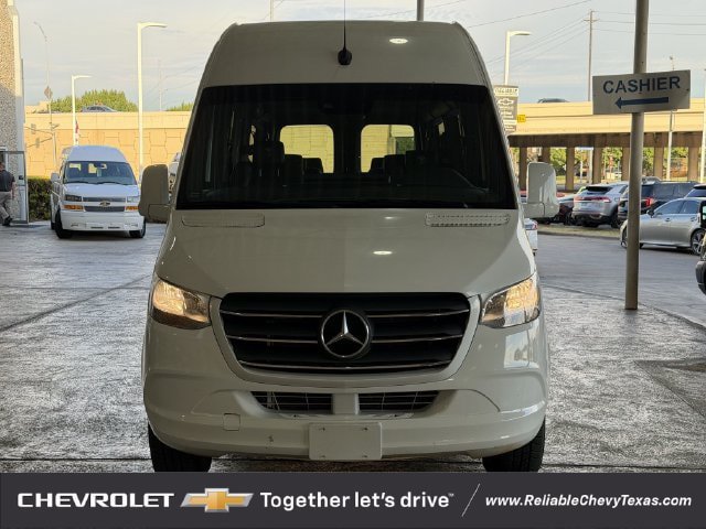 Used 2024 Mercedes-Benz Sprinter 2500 image 5
