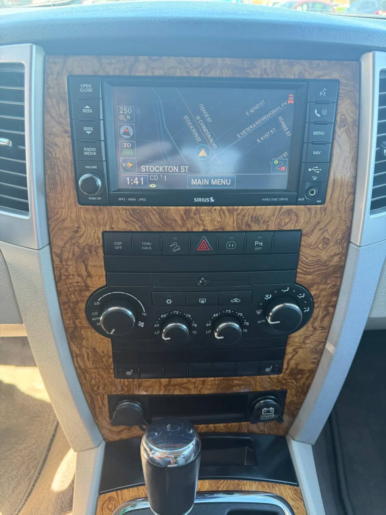 Used 2008 Jeep Grand Cherokee Limited w/ Trailer Tow Group IV AWD/4WD image 27