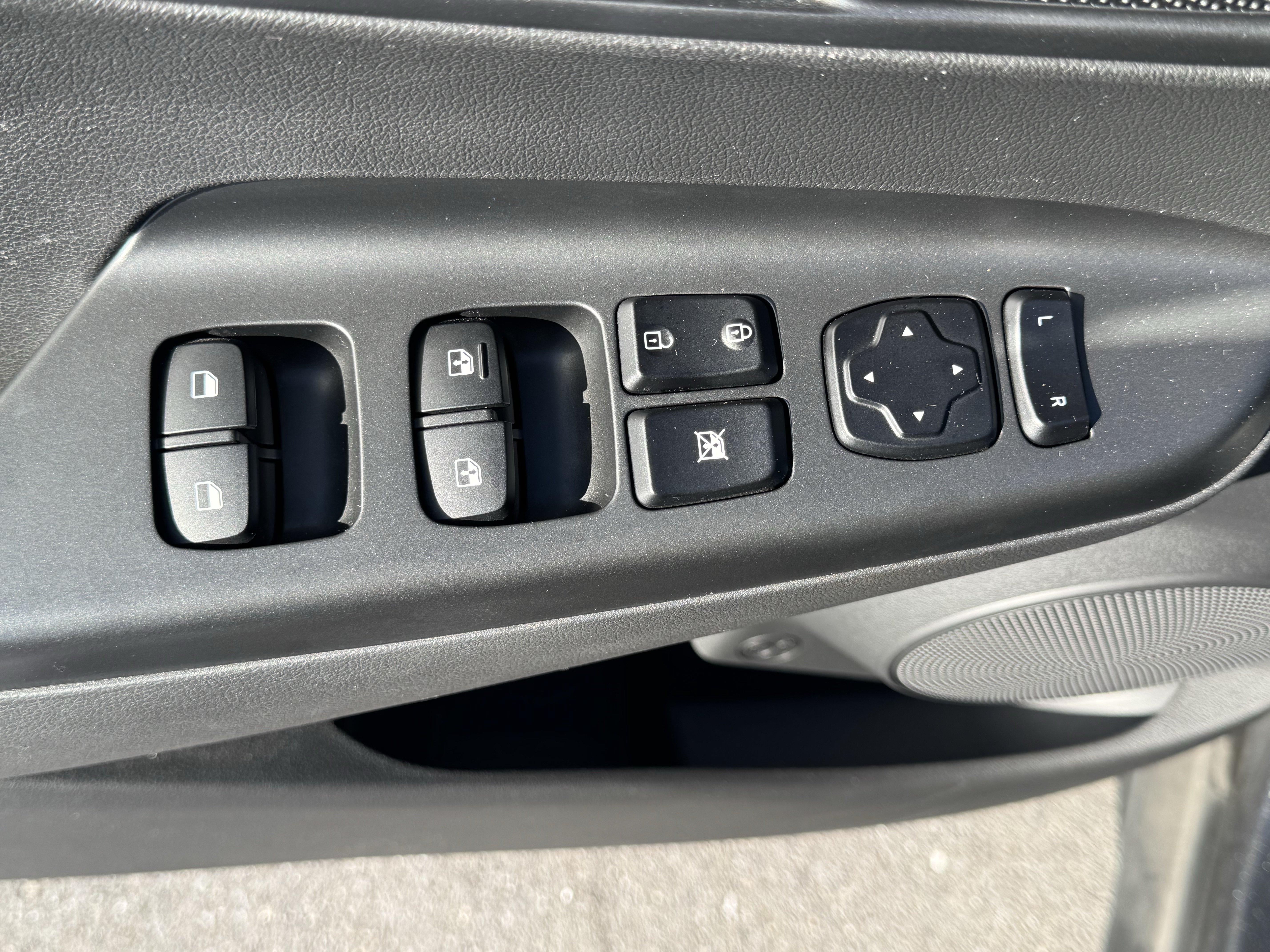 Used 2022 Hyundai Kona SEL w/ Convenience Package AWD/4WD image 15