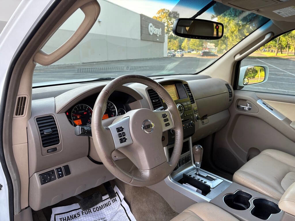 Used 2011 Nissan Pathfinder Silver w/ Protection Pkg image 10