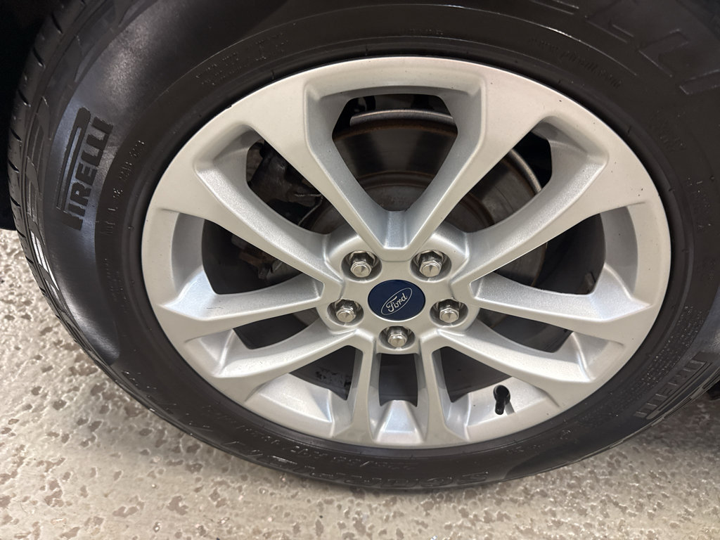 Used 2022 Ford Escape SE w/ Convenience Package FWD image 30