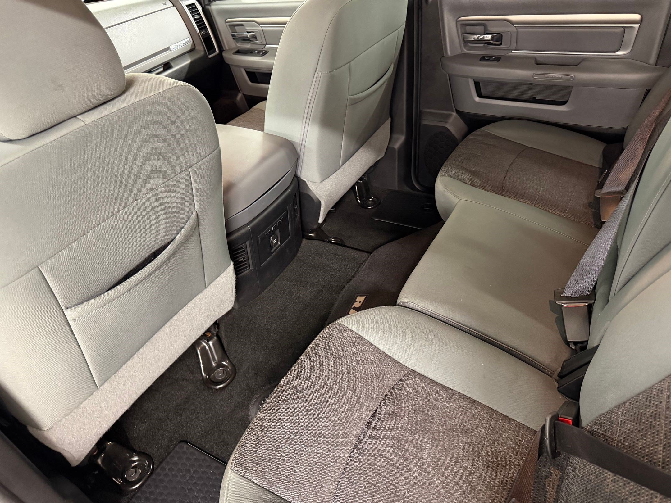 Used 2016 RAM 1500 Big Horn RWD image 25