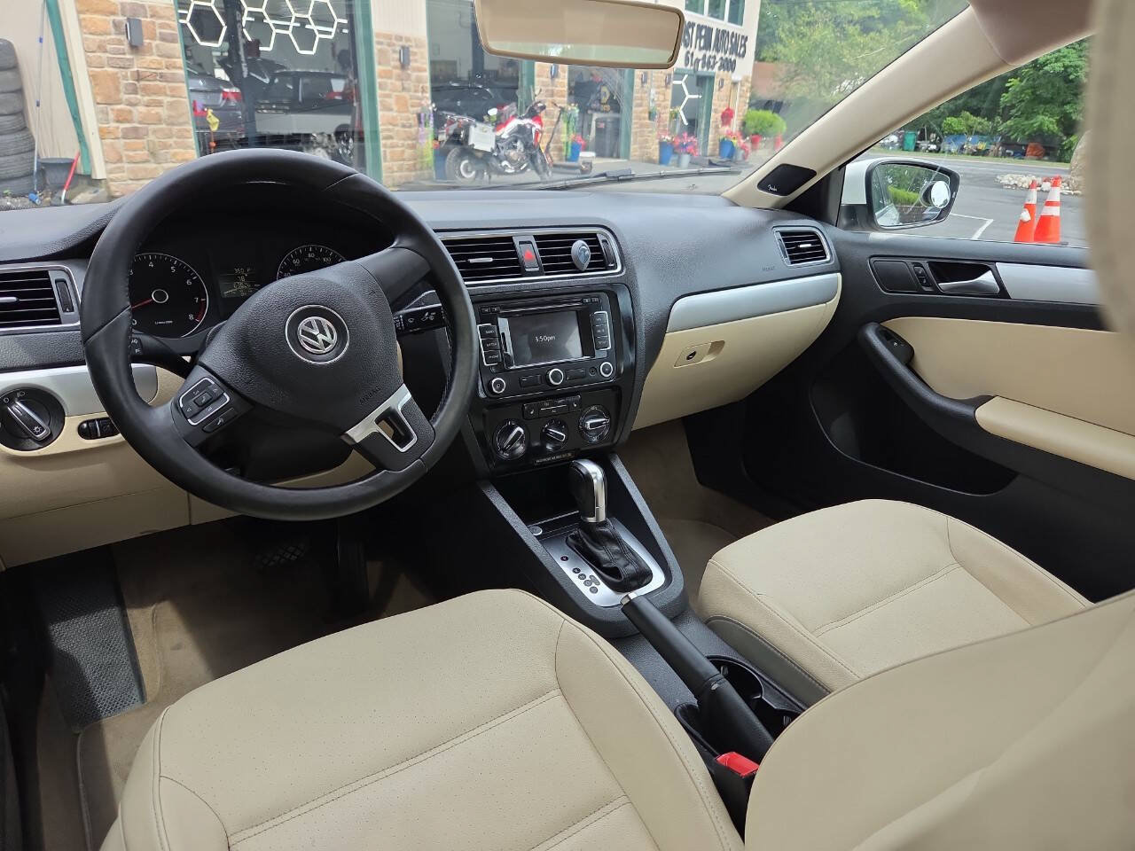 Used 2012 Volkswagen Jetta SEL FWD image 21