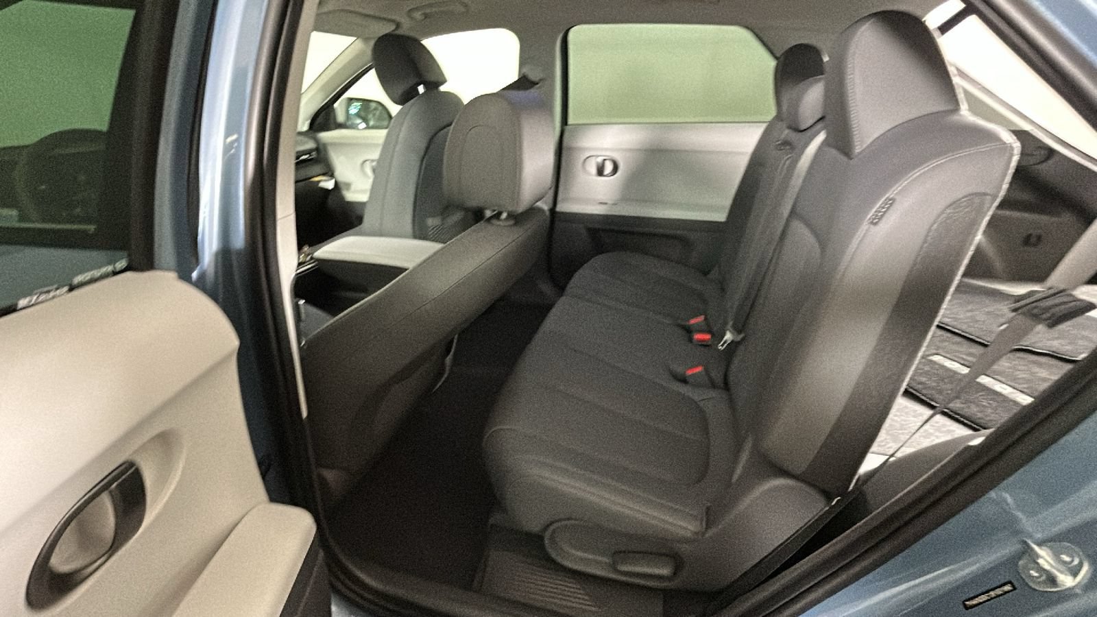 Used 2025 Hyundai Ioniq 5 SEL AWD/4WD image 28