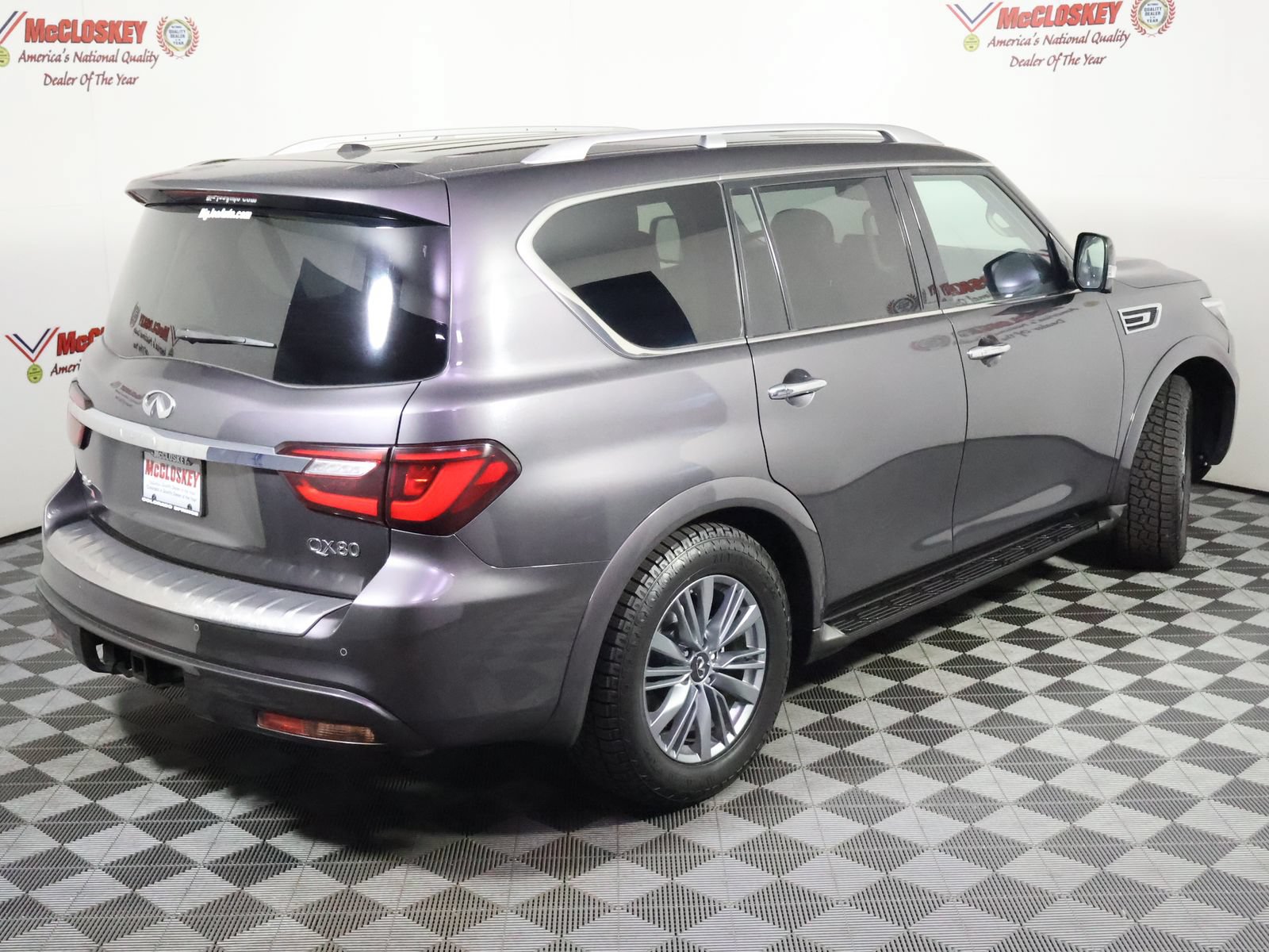 Used 2024 INFINITI QX80 Luxe AWD/4WD image 4