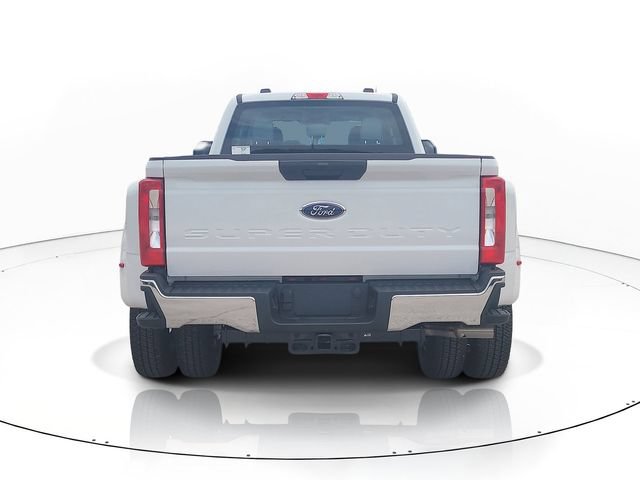 New 2026 Ford F350 XL w/ FX4 Off-Road Package AWD/4WD image 6