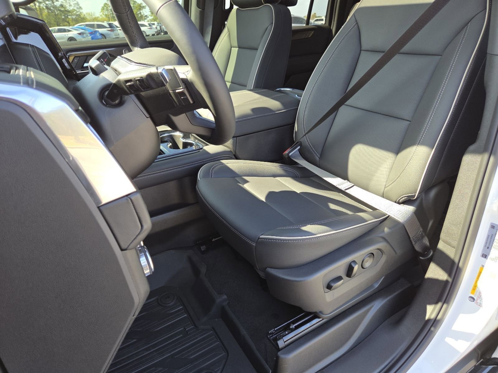 New 2026 GMC Yukon XL Elevation image 30