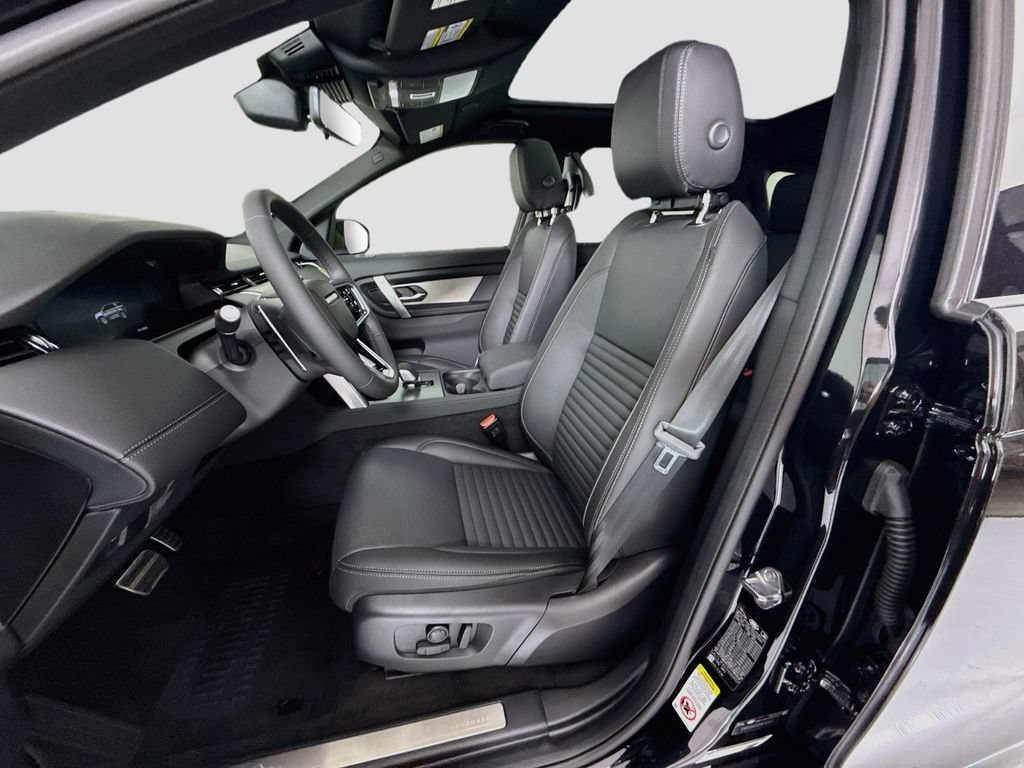 New 2026 Land Rover Discovery Sport Landmark AWD/4WD image 19