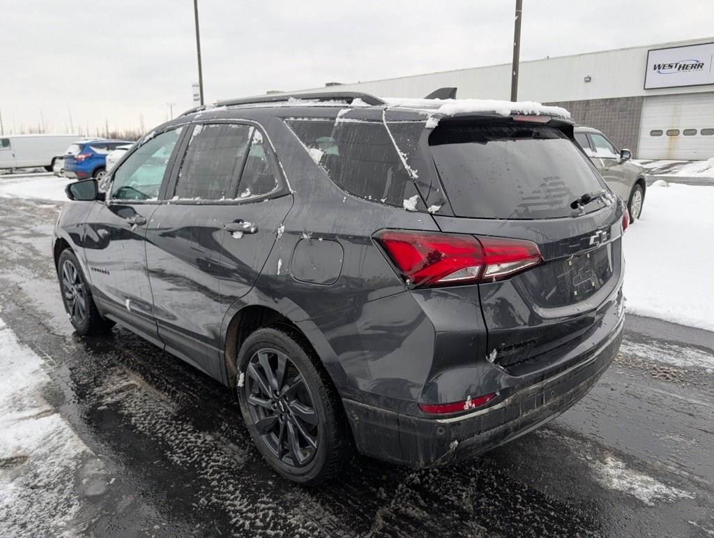 Used 2023 Chevrolet Equinox RS image 5