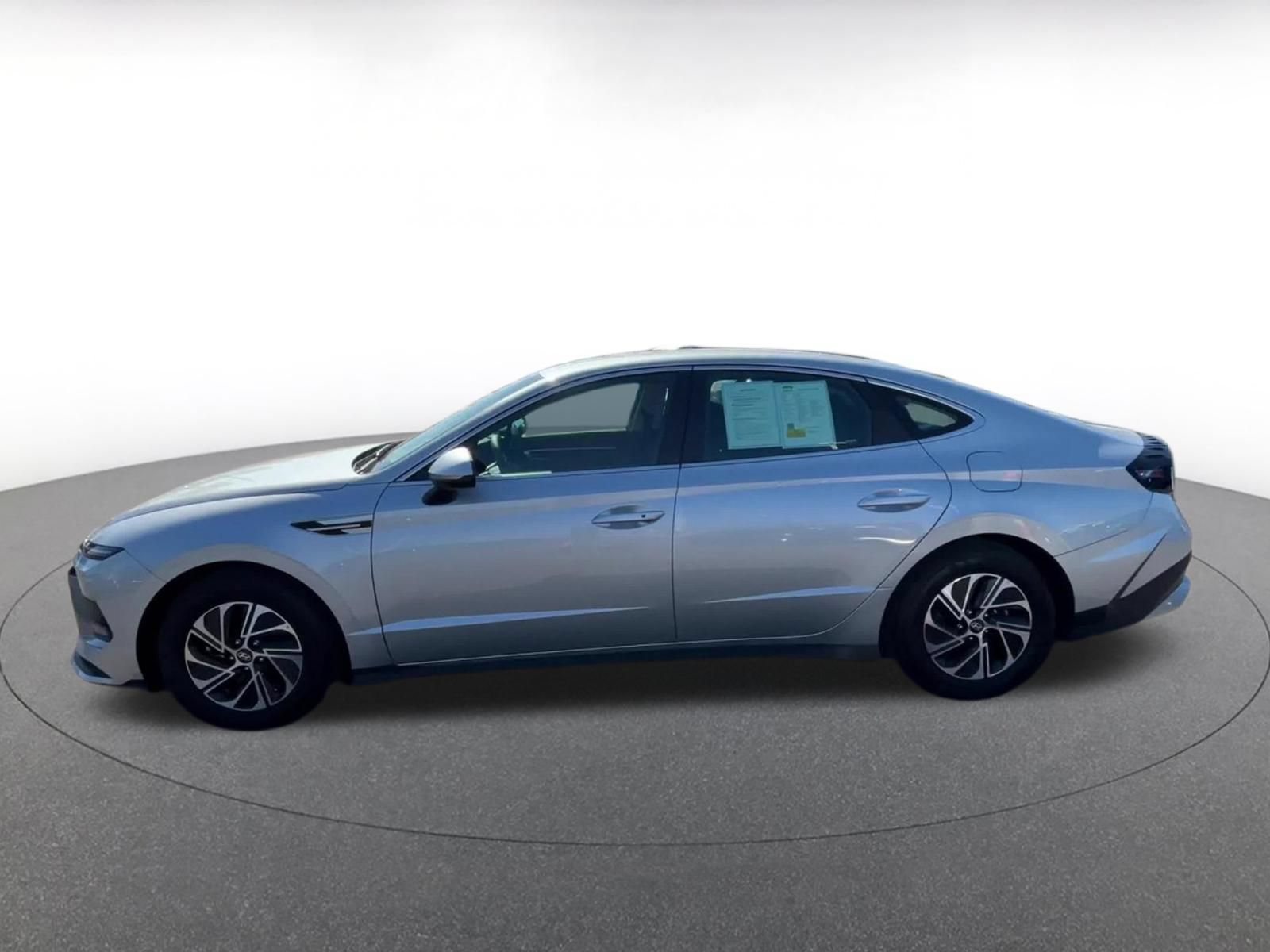 Used 2026 Hyundai Sonata Blue FWD image 11