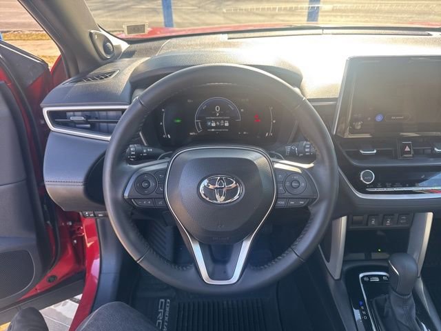 Used 2024 Toyota Corolla Cross XSE image 14