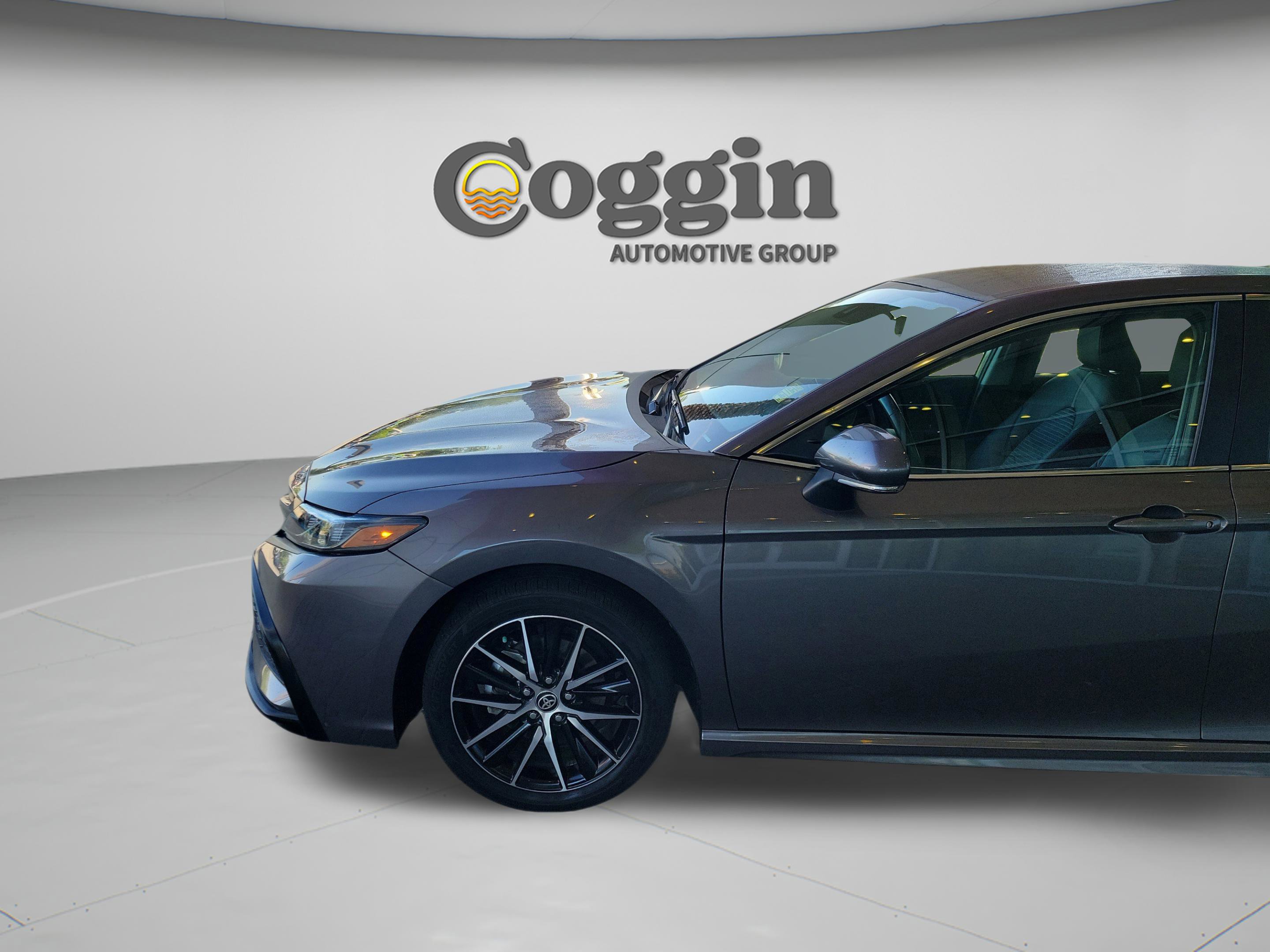 Certified 2023 Toyota Camry SE image 2