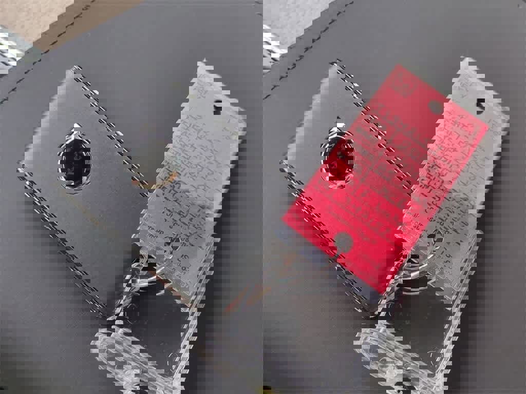 Certified 2026 Volvo XC60 B5 Plus w/ Protection Package Premier image 34