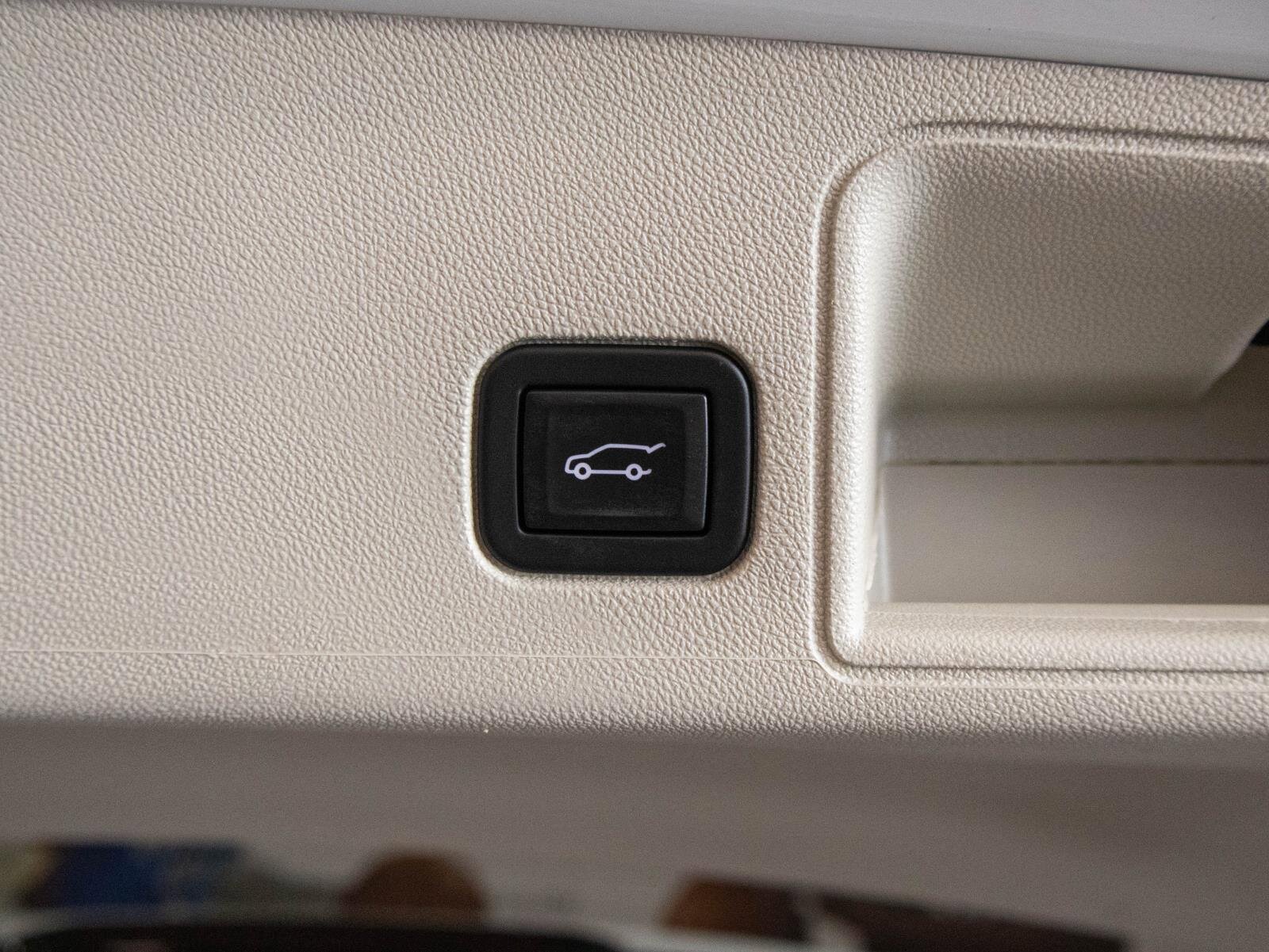 Used 2023 GMC Terrain Denali image 26