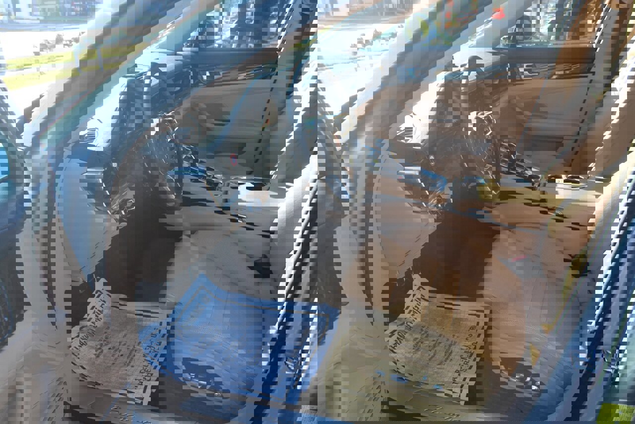 Used 2018 Porsche Panamera 4 image 13